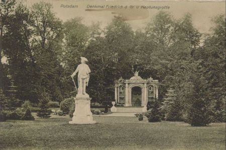 Potsdam - Denkmal und Neptungruppe Potsdam - Denkmal und Neptungruppe