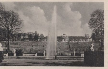 Potsdam, Sanssouci - mit großer Fontaine Potsdam, Sanssouci - mit großer Fontaine