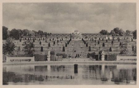 Potsdam, Sanssouci - Schloss mit Terrassen Potsdam, Sanssouci - Schloss mit Terrassen