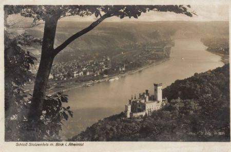 Koblenz, Schloß Stolzenfels - mit Rhein von oben Koblenz, Schloß Stolzenfels - mit Rhein von oben