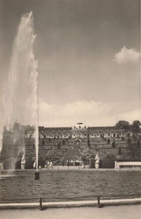 Potsdam, Sanssouci - Schloss mit Terrassen Potsdam, Sanssouci - Schloss mit Terrassen