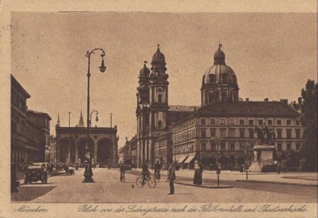 München - Blick zur Feldherrenhalle München - Blick zur Feldherrenhalle