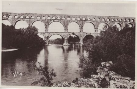 Nimes - Frankreich - Pont du Gard Nimes - Frankreich - Pont du Gard