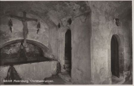 Meersburg - Schloss, Christusbrunnen Meersburg - Schloss, Christusbrunnen