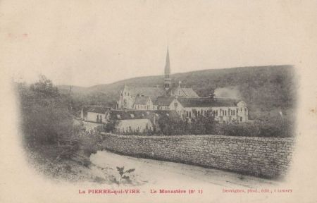 Saint-Leger-Vauban, Abbaye de la Pierre-Qui-Vire - Frankreich - La Monastere Saint-Leger-Vauban, Abbaye de la Pierre-Qui-Vire - Frankreich - La Monastere
