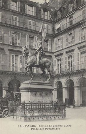 Paris - Frankreich - Statue de Jeanne de Arc Paris - Frankreich - Statue de Jeanne de Arc