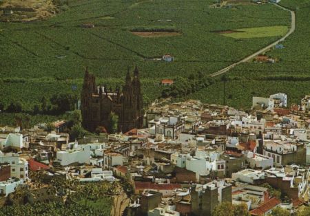 Arucas - Spanien - City mit Kathedrale Arucas - Spanien - City mit Kathedrale