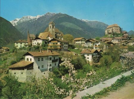 Schenna - Italien - mit Hahnenkamm Schenna - Italien - mit Hahnenkamm