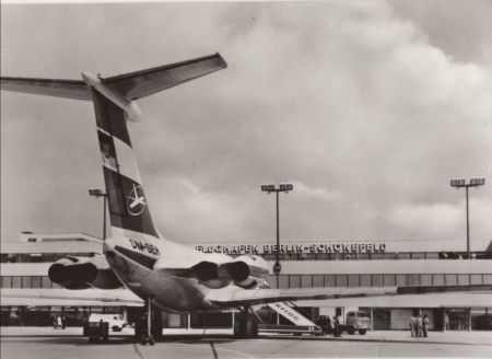 Flughafen Berlin-Schönefeld - Interflug Flughafen Berlin-Schönefeld - Interflug
