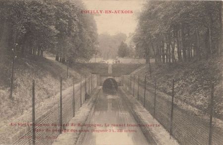 Pouilly-en-Auxois - Frankreich - Tunnel Pouilly-en-Auxois - Frankreich - Tunnel