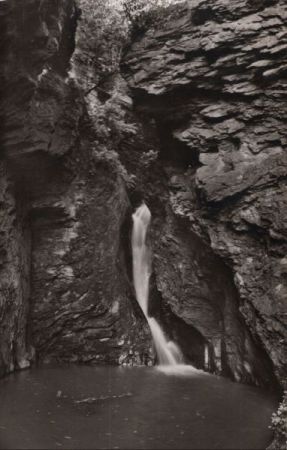 Bernkastel-Kues - Bernkasteler Schweiz, Wasserfall Bernkastel-Kues - Bernkasteler Schweiz, Wasserfall