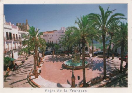 Vejer de la Frontera - Spanien - Platz mit Palmen Vejer de la Frontera - Spanien - Platz mit Palmen