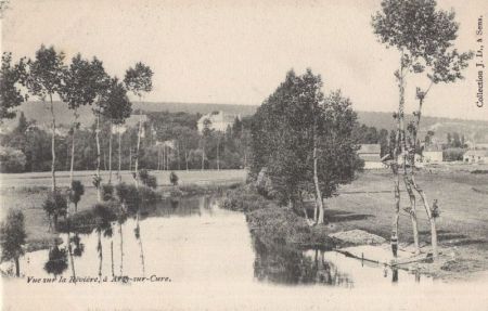 Arcy-sur-Cure - Frankreich - Vue sur la Riviere Arcy-sur-Cure - Frankreich - Vue sur la Riviere
