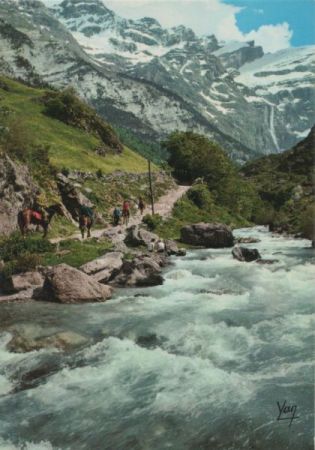Gavernie - Frankreich - rauschender Bach Gavernie - Frankreich - rauschender Bach