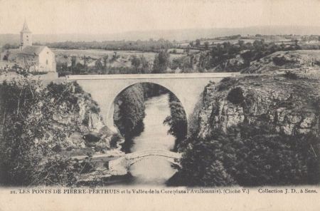 Pierre-Perthuis - Frankreich - Les ponts Pierre-Perthuis - Frankreich - Les ponts