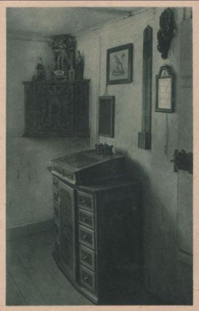 Immenstadt - Oberallgäuer Heimatmuseum, Herrgottswinkel im Schlafzimmer - ca. 1950 Immenstadt - Oberallgäuer Heimatmuseum, Herrgottswinkel im Schlafzimmer - ca. 1950