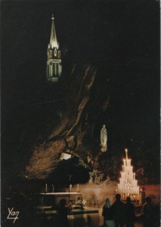 Frankreich - Lourdes - La Grotte la nuit - 1978 Frankreich - Lourdes - La Grotte la nuit - 1978