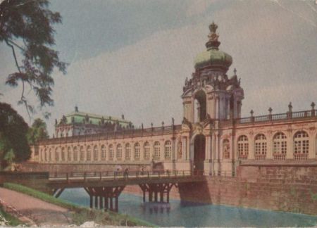 Dresden - Zwinger mit Kronentor - ca. 1960 Dresden - Zwinger mit Kronentor - ca. 1960
