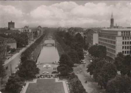 Düsseldorf - Stadtgraben mit Königsallee - 1954 Düsseldorf - Stadtgraben mit Königsallee - 1954