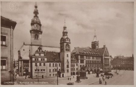 Chemnitz - Rathaus mit Denkmälern - ca. 1950 Chemnitz - Rathaus mit Denkmälern - ca. 1950