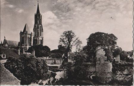 Frankreich - Senlis - Ruines de ancien Chateau - ca. 1960 Frankreich - Senlis - Ruines de ancien Chateau - ca. 1960