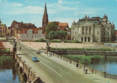 Schwerin - Dom und Theater - 1983 Schwerin - Dom und Theater - 1983