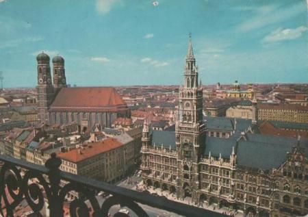 Rathaus - Frauenkirche - in München - ca. 1975 Rathaus - Frauenkirche - in München - ca. 1975