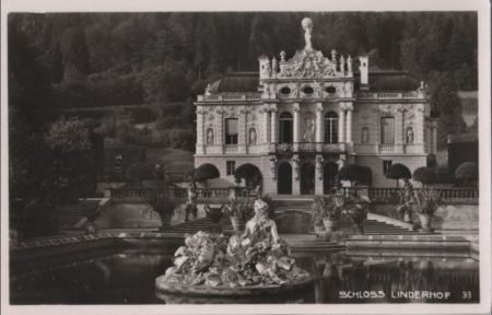 Ettal, Schloss Linderhof - mit Brunnen Ettal, Schloss Linderhof - mit Brunnen