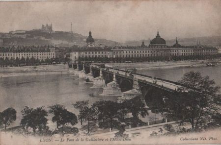 Frankreich - Lyon - Le Pont de la Guillotiere et Hotel Dieu - ca. 1930 Frankreich - Lyon - Le Pont de la Guillotiere et Hotel Dieu - ca. 1930