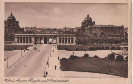 Österreich - Wien - Äusseres Burgtor mit Staatsmuseum - ca. 1935 Österreich - Wien - Äusseres Burgtor mit Staatsmuseum - ca. 1935