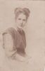 sitzende Frau - ca. 1920